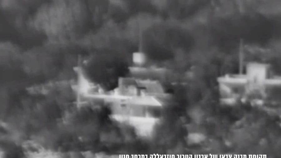 תקיפת המבנה הצבאי