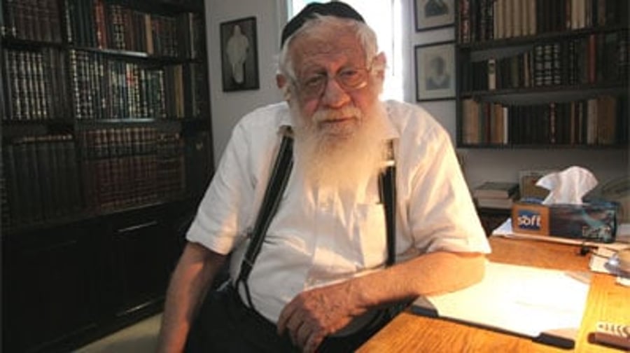 הרב יצחק (איקא) ישראלי.