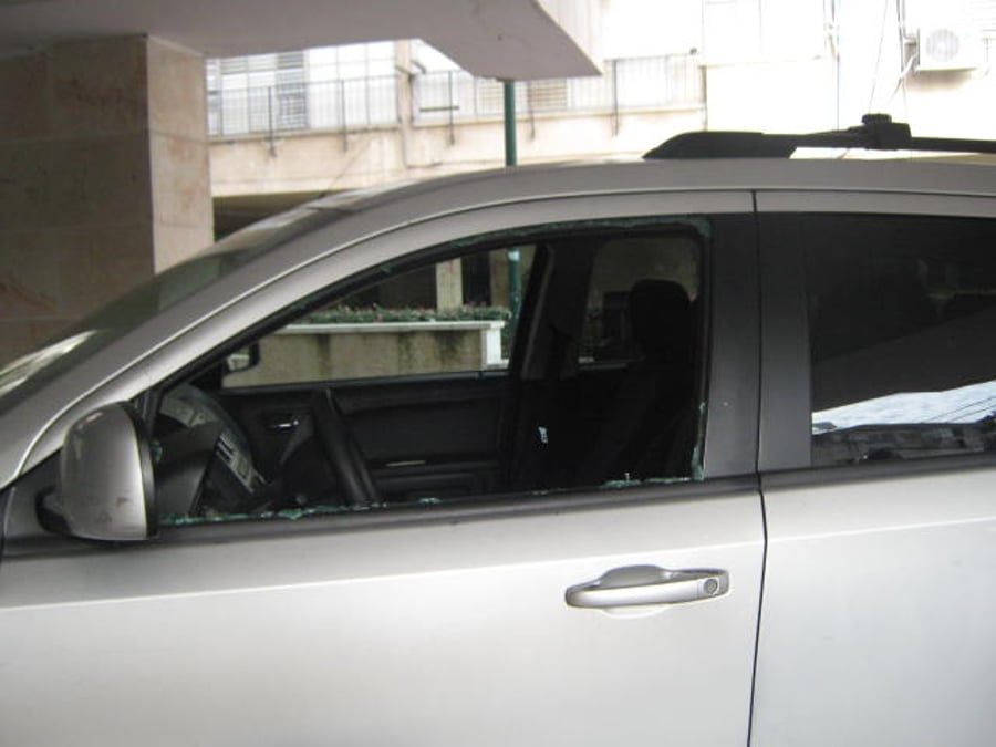 מי פרץ לרכבו של ראש-העיר בני-ברק?