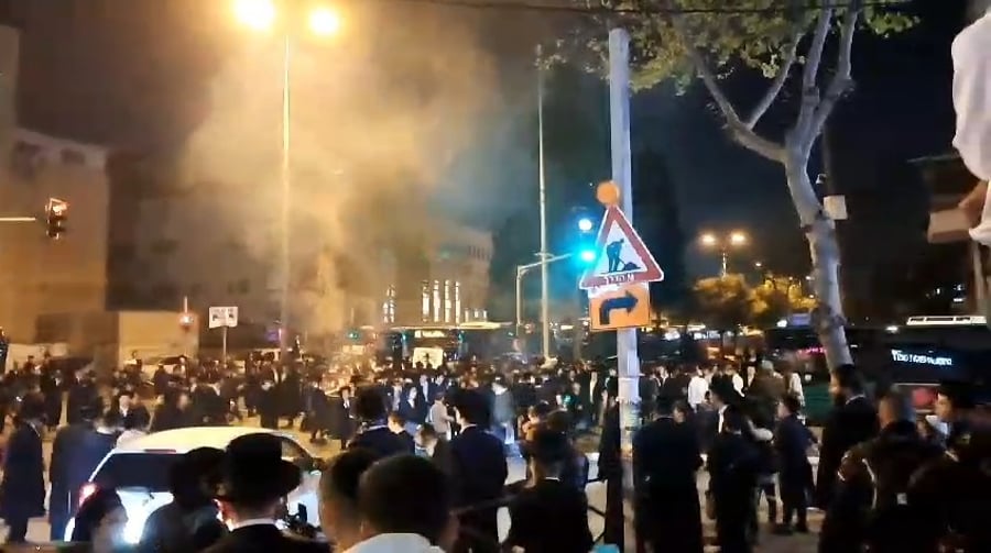 המהומות נמשכות אל תוך הלילה