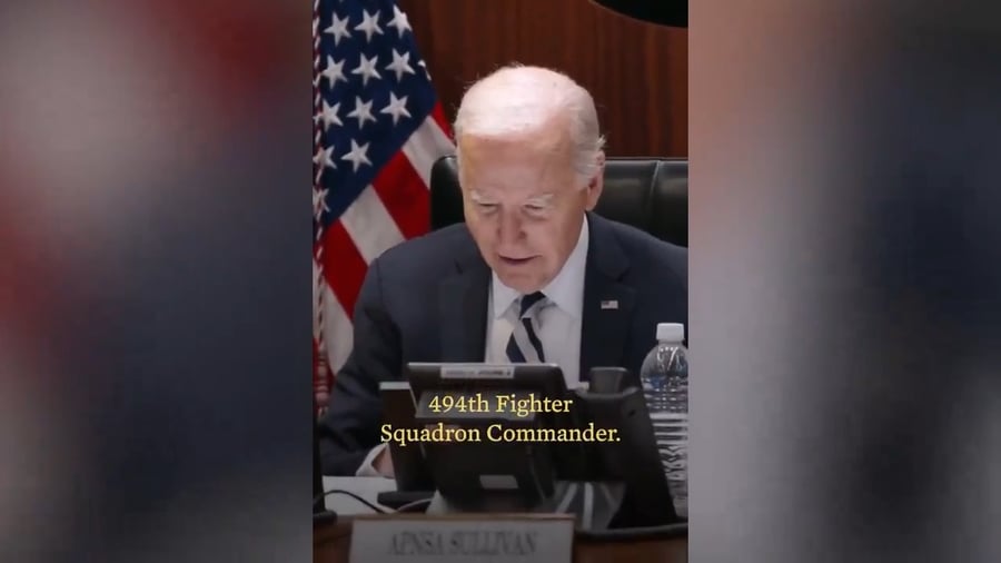 הנשיא בשיחה עם הטייסים