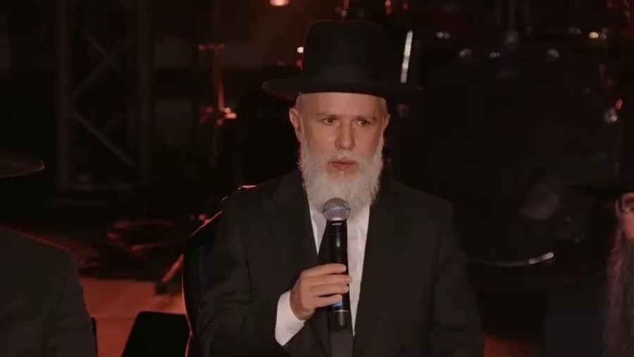 הגר"ז כהן בהקבלת פני רבו ברגל