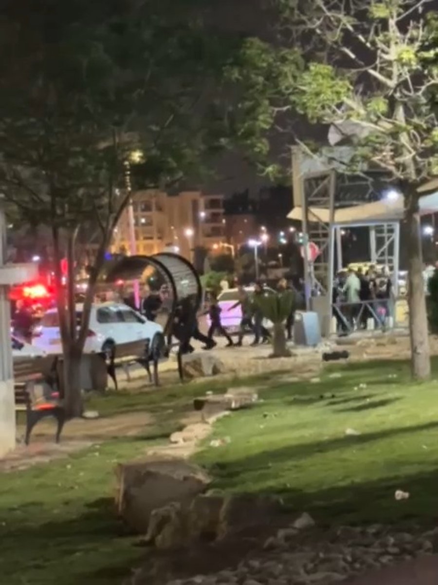 שוטרים נוהרים לבית החולים סורוקה בבאר שבע