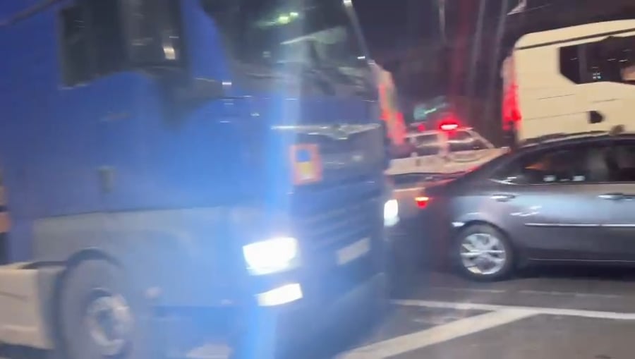 ההפגנות כעת