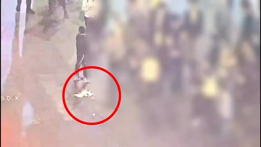 השחתת הדגלים בידי הקיצוניים