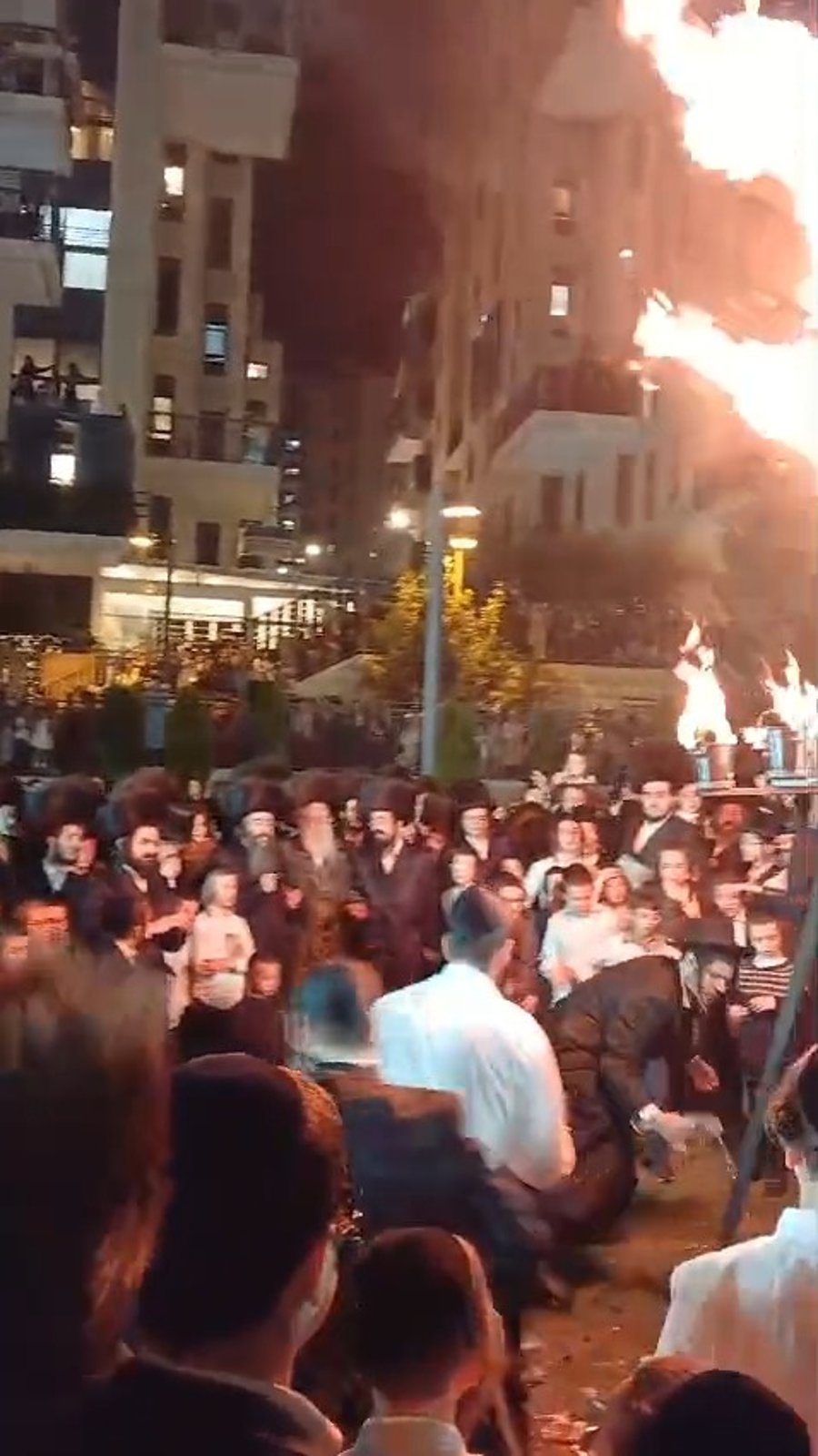 ל"ג בעומר בחצה"ק שאץ ויזניץ