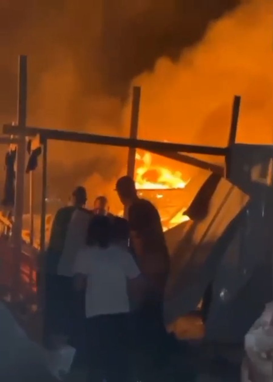 הזירה במחנות העקורים ברפיח