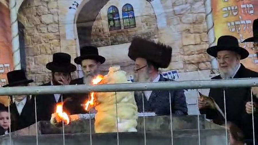 מעמד ההדלקה בקאזניץ