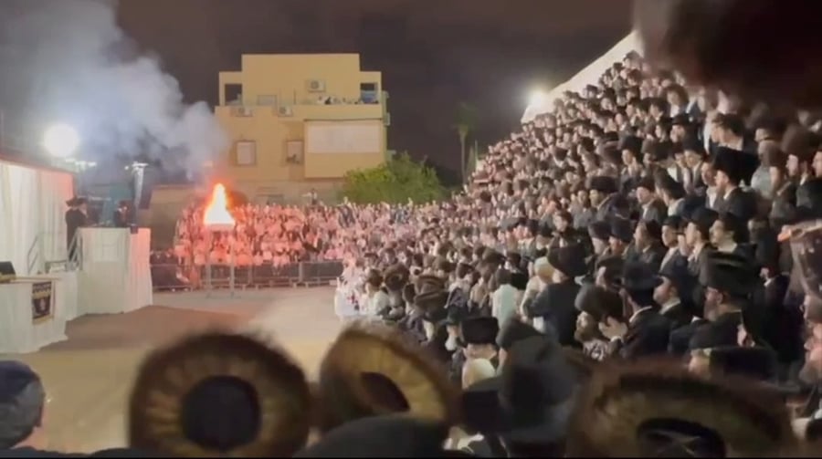 מעמד ההדלקה בחצר הקודש סאדיגורה