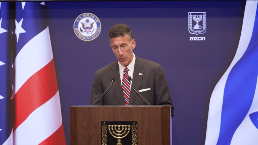 חבר הקונגרס דיוויד קוסטוף