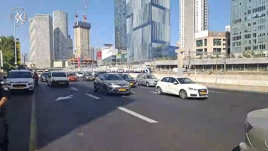 עוצרים את התנועה