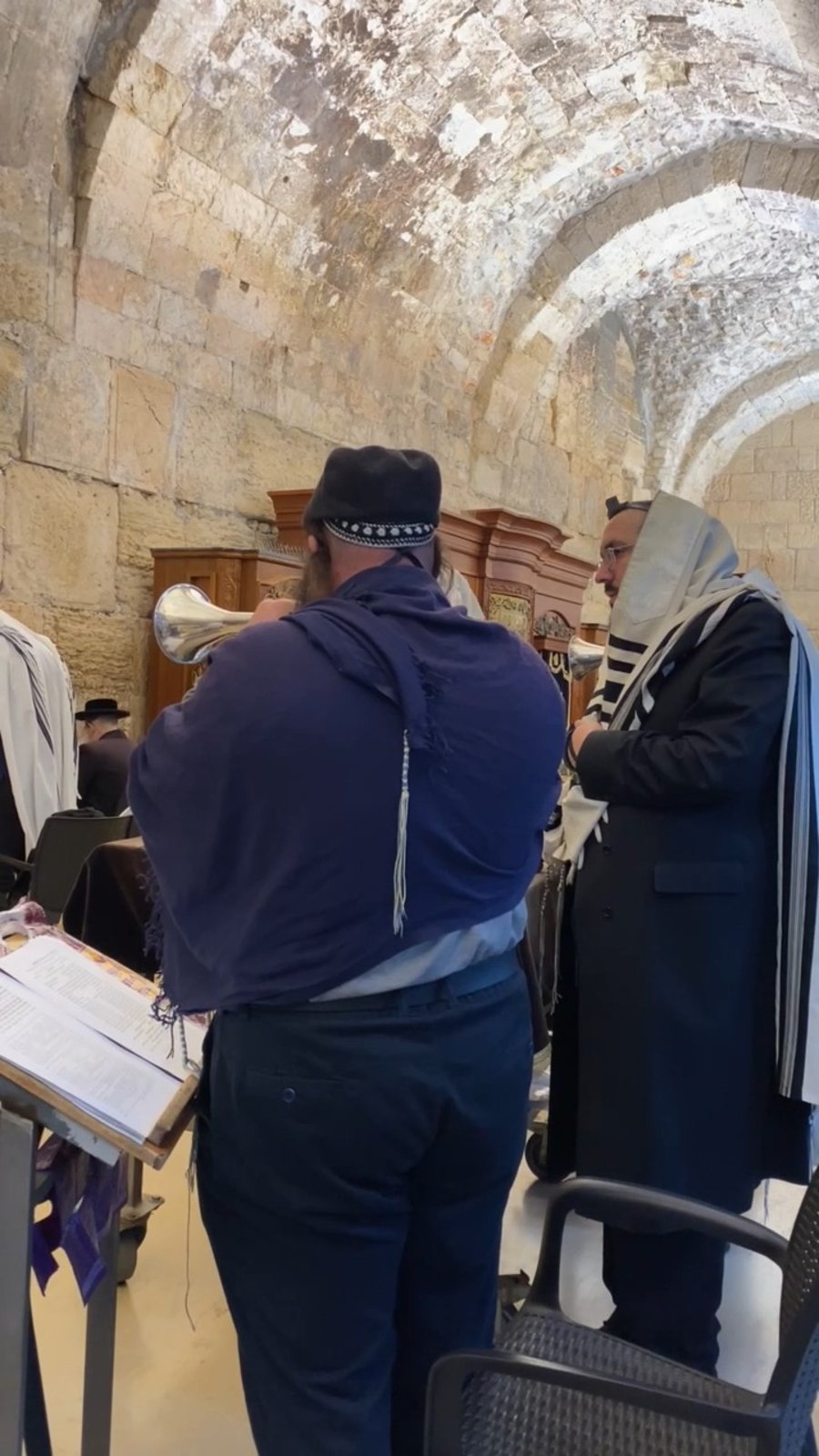 תקיעה בחצוצרות בכותל המערבי