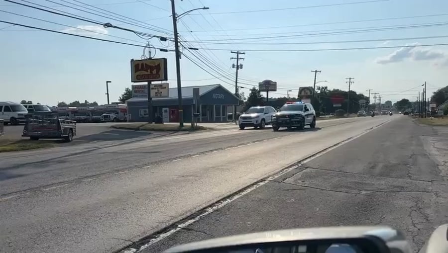 שיירת הנשיא לשעבר דונאלד טראמפ, בדרכה לבית החולים אחרי ניסיון ההתנקשות