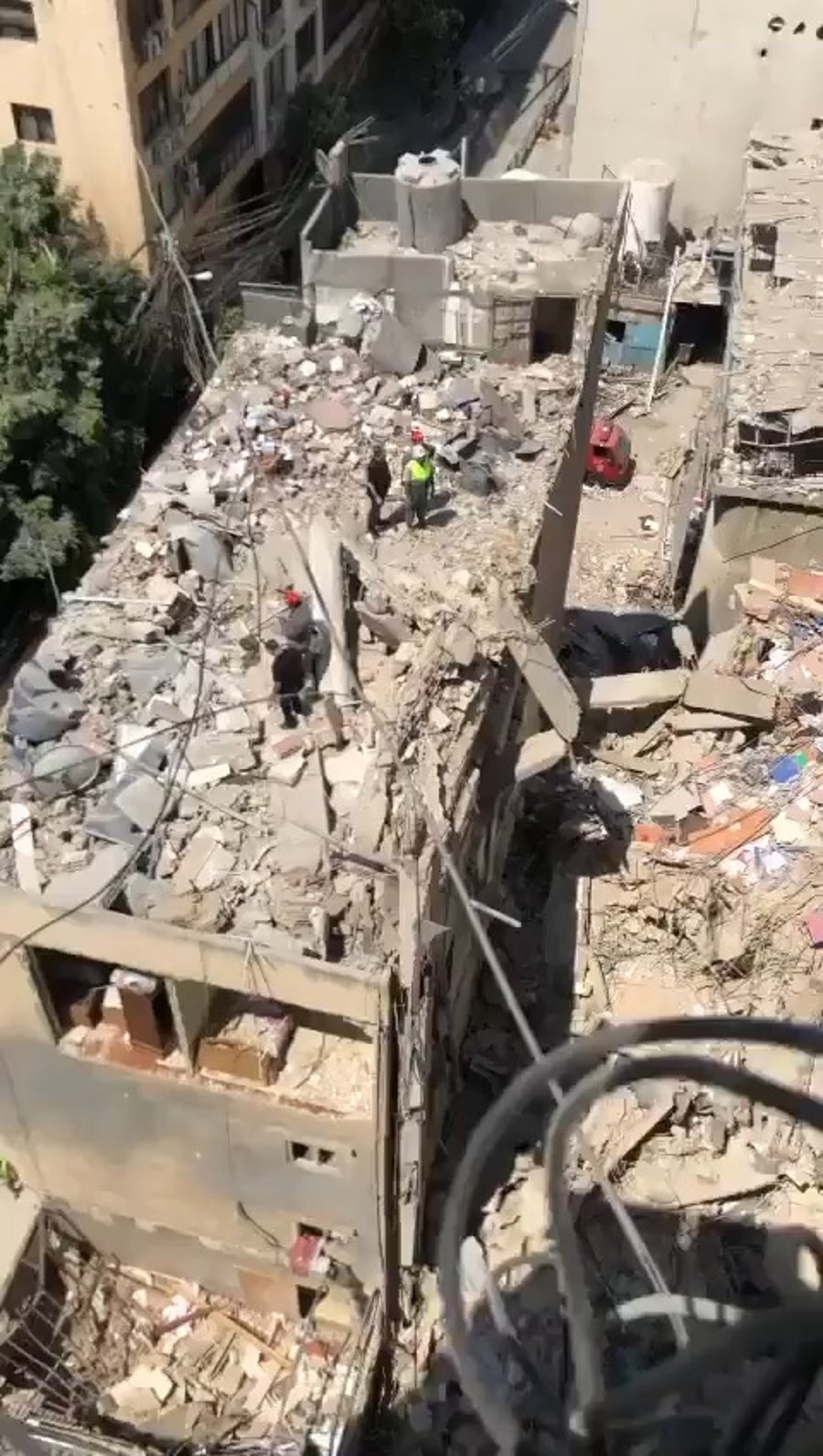 הבניין שהופץ במהלך חיסול פואד שכר ברובע הדאחייה בביירות