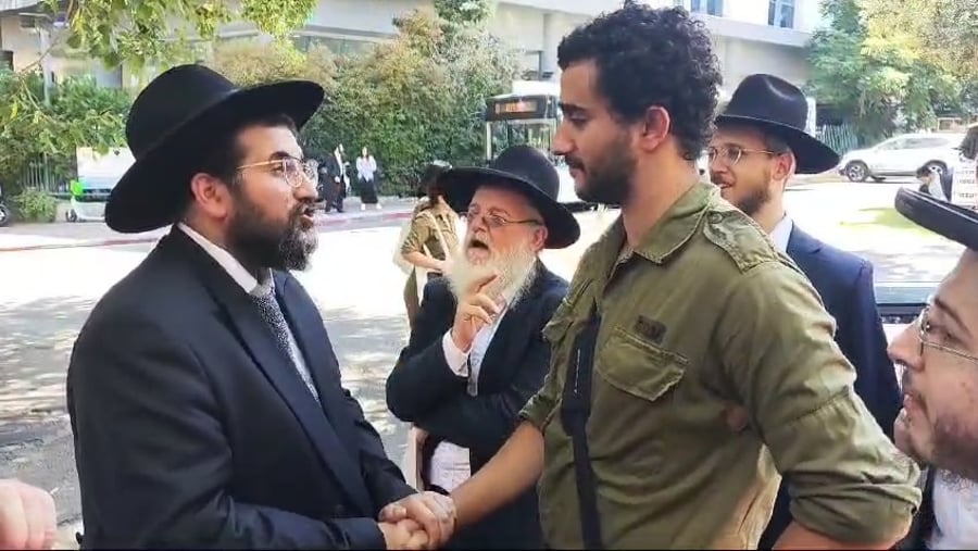 רבני הפלג בהסברה לחיילים