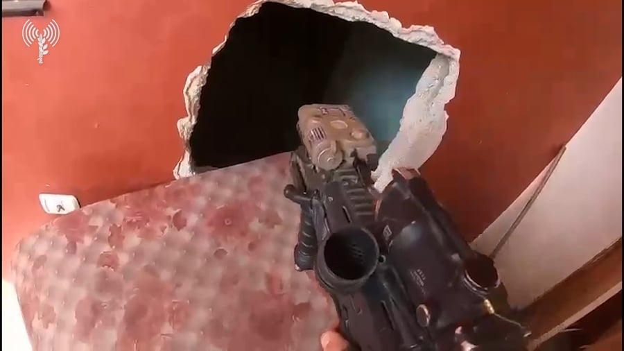 המעבר בארון למחבלים