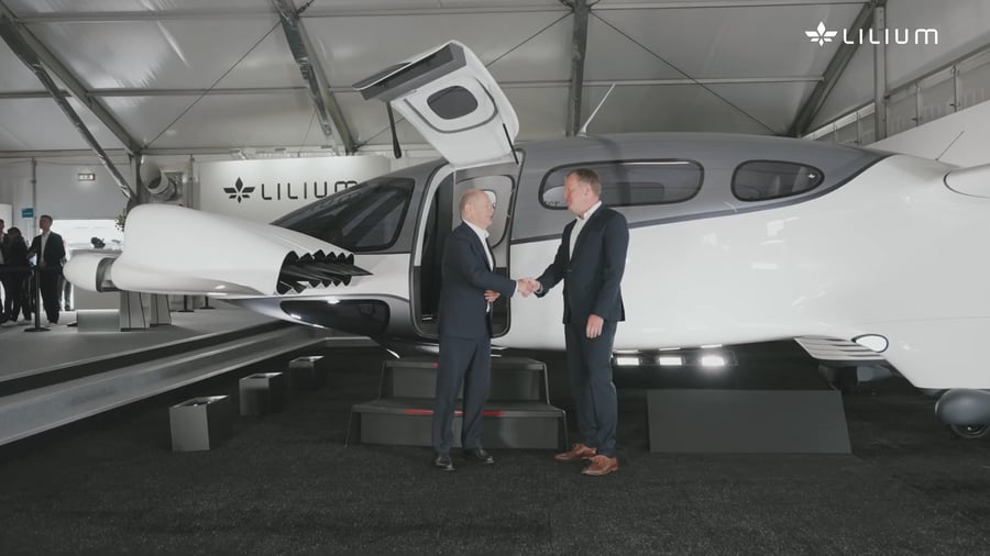 הצגת ה-Lilium Jet בתערוכת האוויר בברלין יוני 2024 בהשתתפות הקנצלר שולץ