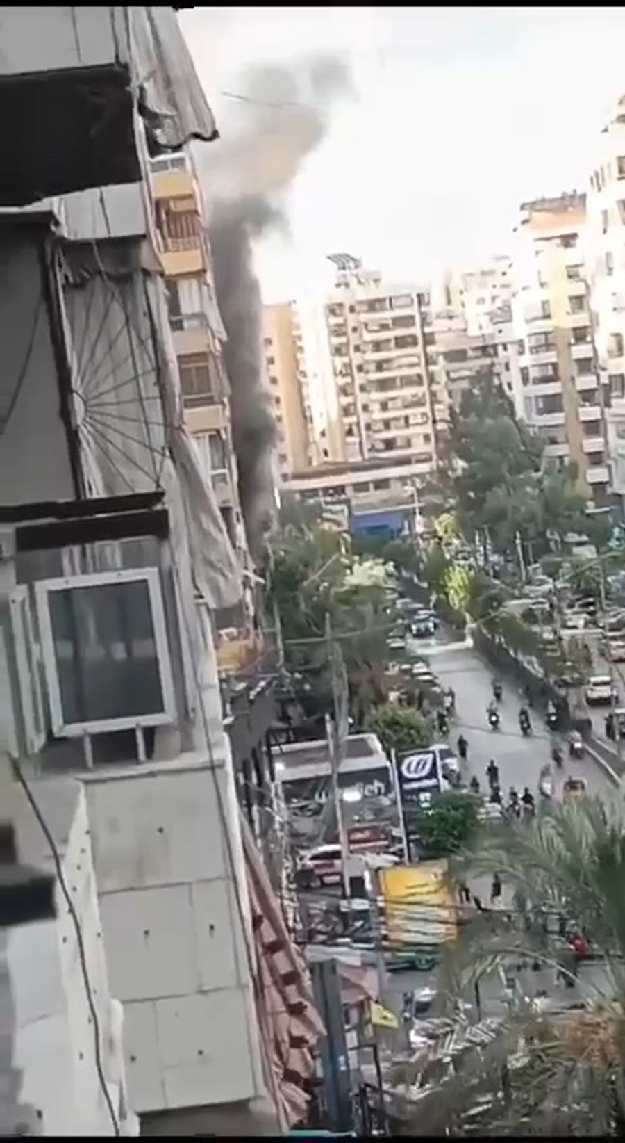 בניין בוער בביירות היום