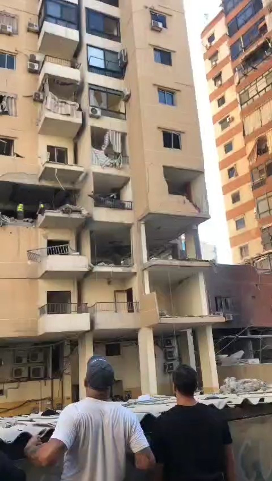 הבניין שהותקף ברובע הדאחייה בביירות