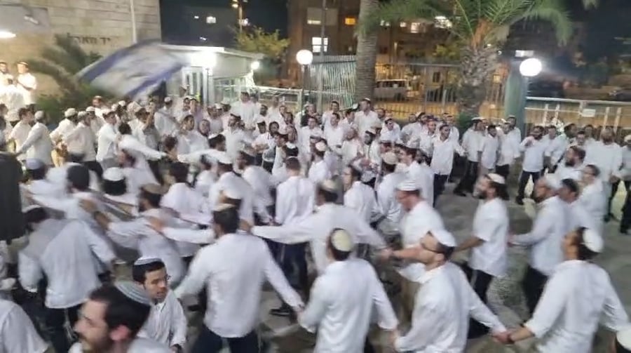 חגיגות במרכז הרב