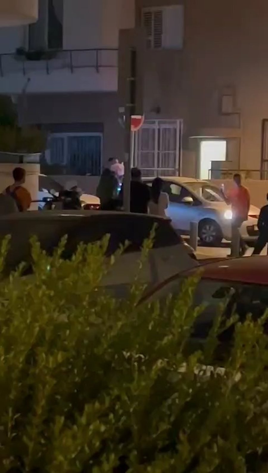 ההפגנה מול הכתובת השגויה