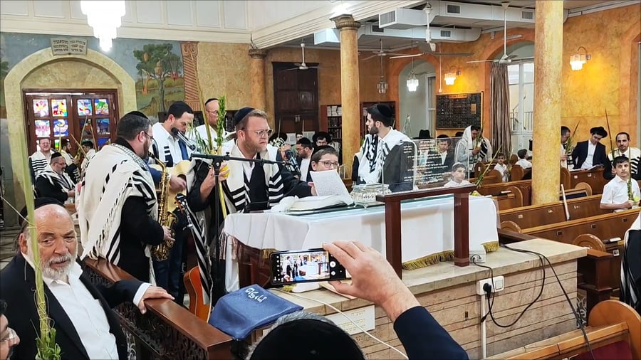 תפילת חג מוזיקלית בפ"ת