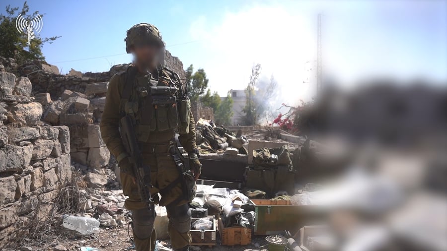 מפקד פלוגה בצוות הקרב החטיבתי 205, רב-סרן עוז באזור הלחימה בדרום לבנון