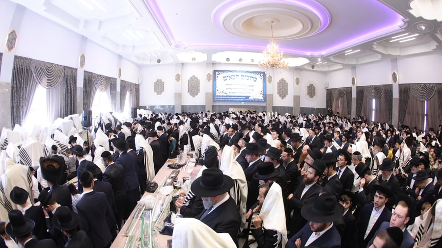 ברכת כהנים בהיכל ישיבת טשכנוב