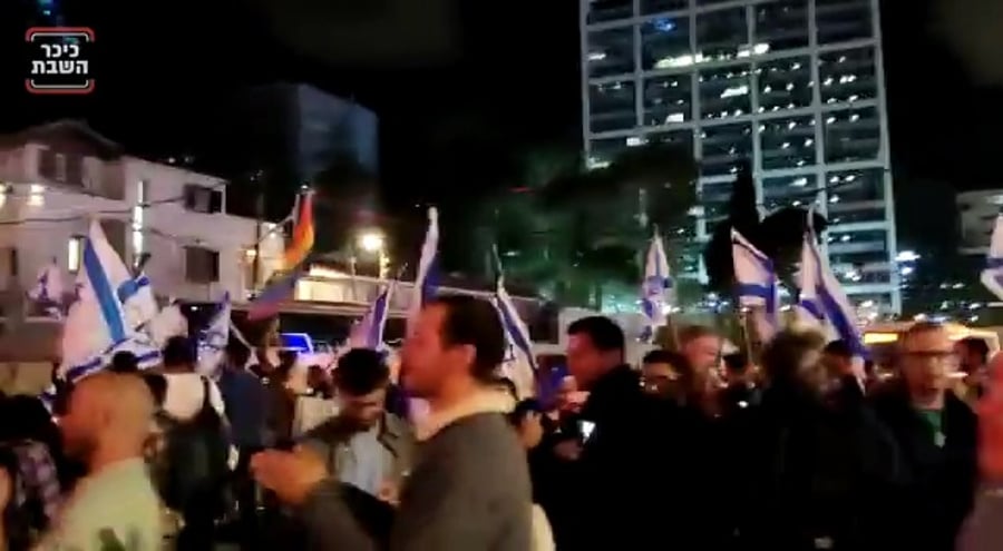 ליל גלנט הראשון: הפגנות השמאל בתל אביב אחרי פיטוריו של גלנט במרץ 2023