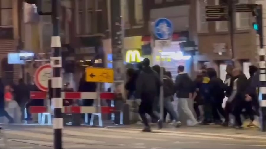 כמו הימים הכי חשוכים בהיסטוריה של אירופה | צפו בתיעודים הקשים מהולנד