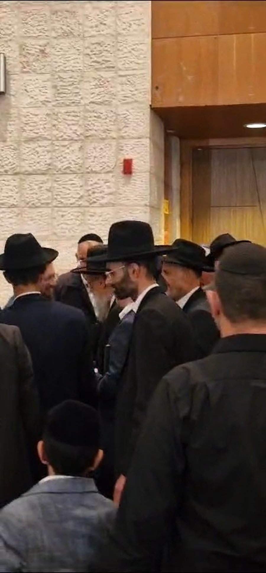 הראשל"צ הגר"ד יוסף בחתונה