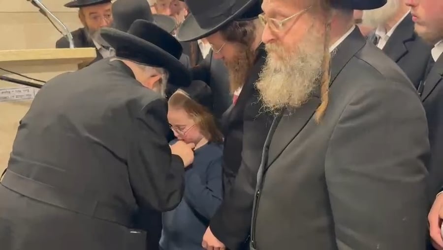 הקריעה של הילד על אחיו