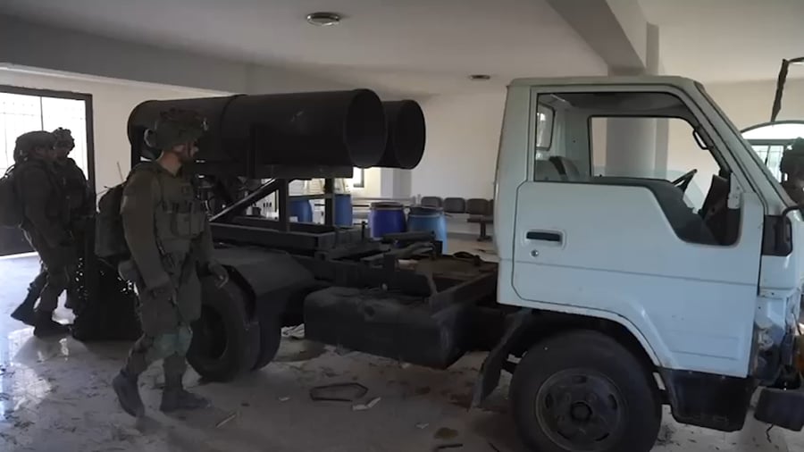 משגר נייד לרקטות עתירות משקל שאותר