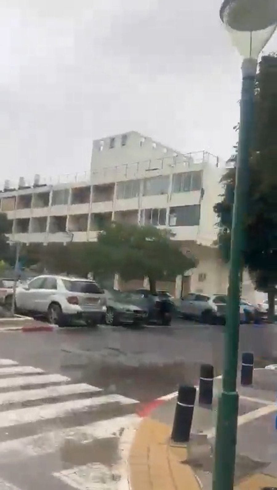 תיעוד רגעי הפיגוע ונטרול המחבל