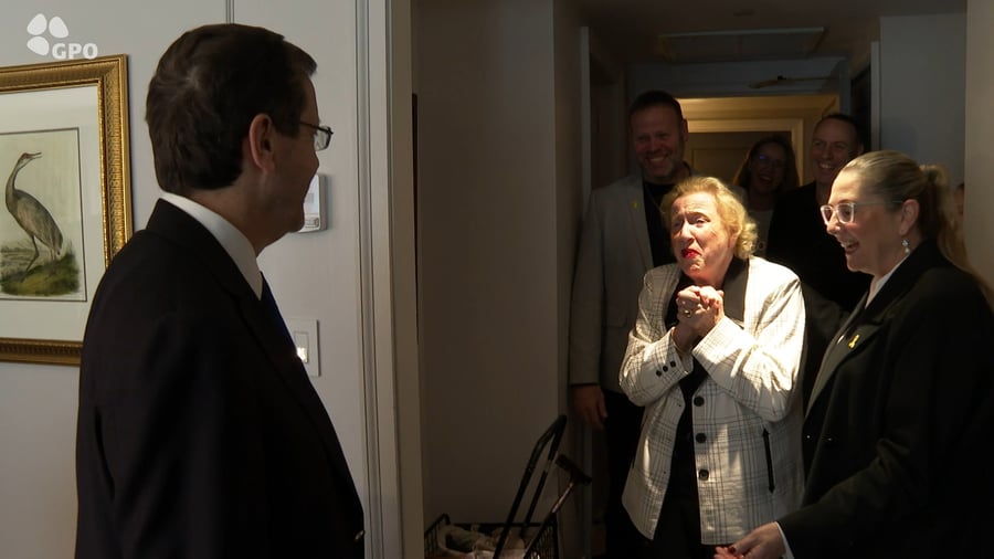 הנשיא ורעייתו עם משפחת מילר