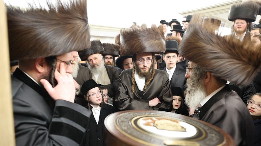 בחבישת השטריימיל ערב שבת