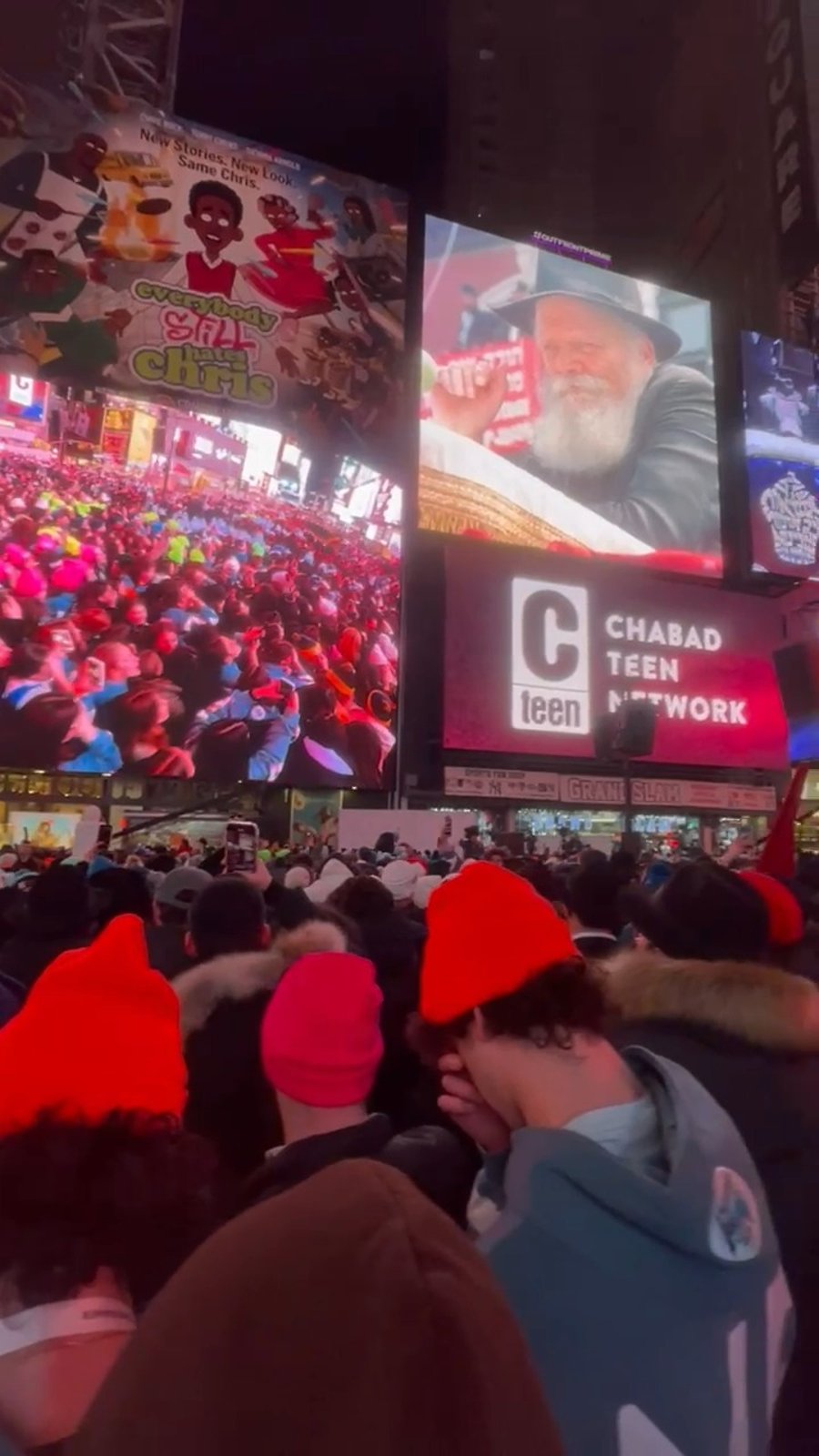 שמע ישראל בטיימס סקוור עם ליפא שמלצר