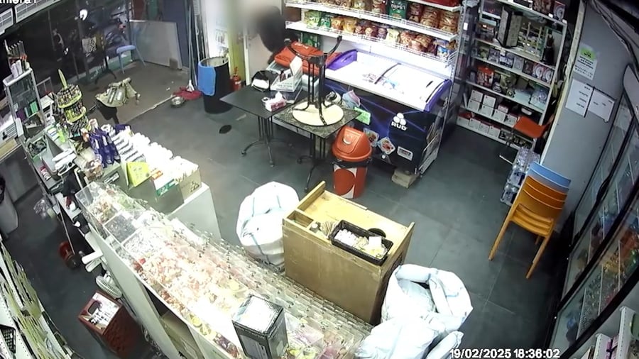 תיעוד של הירי מהעסק