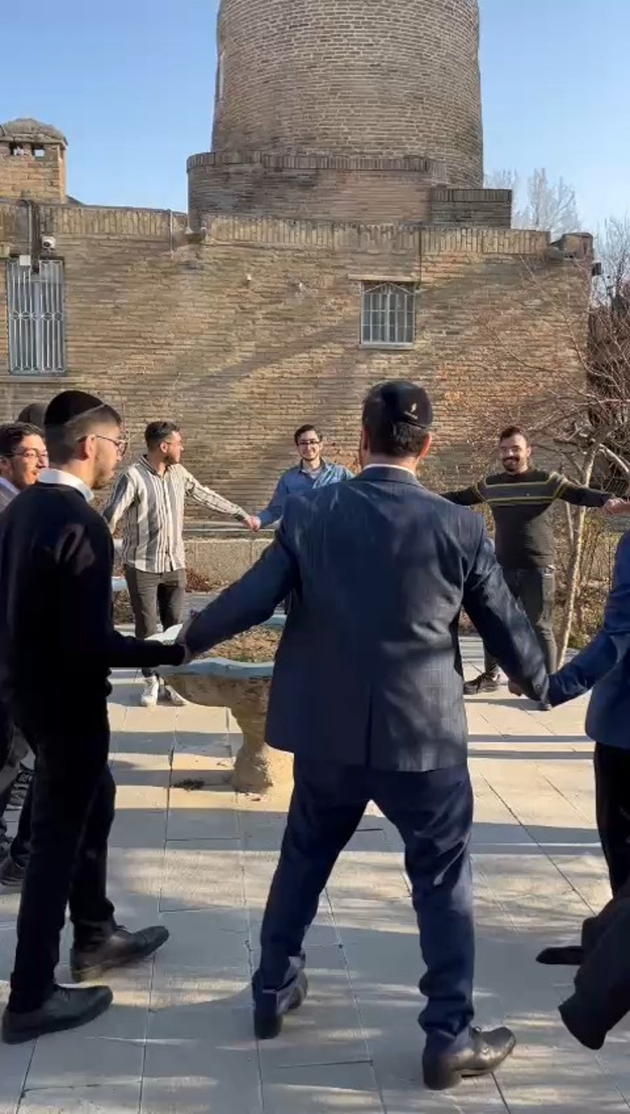 קריאת המגילה בטהראן