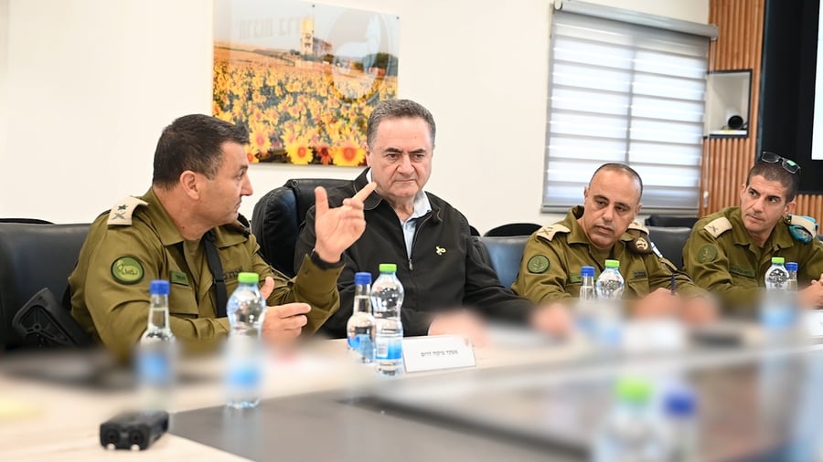 השר ישראל כ"ץ באוגדת עזה