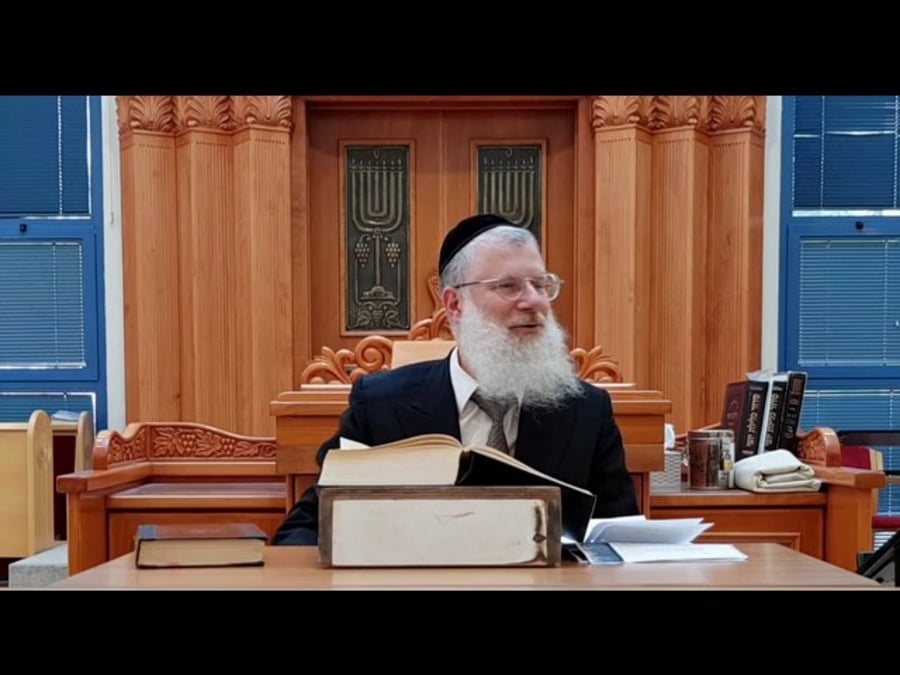 האם האדם צריך להתייחס לְמַה שמדברים עליו? צפו בשיעור