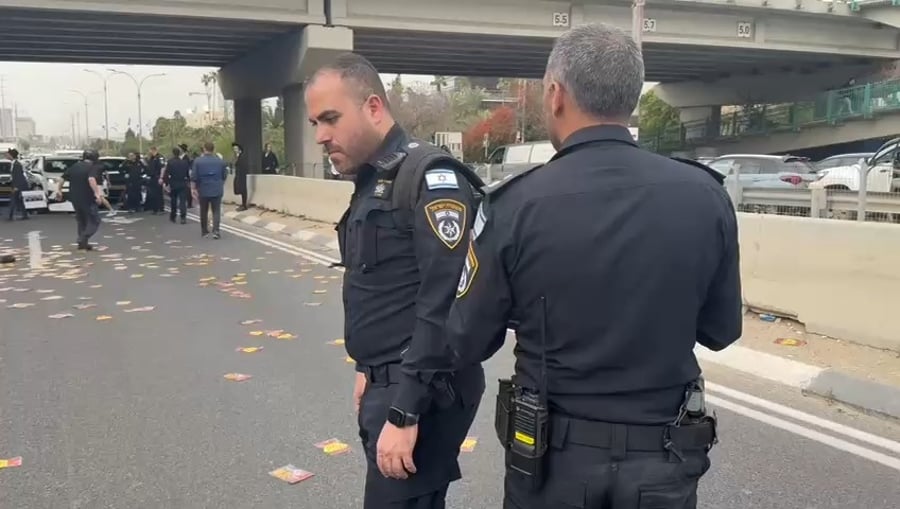 ההפגנה בכניסה לבני ברק