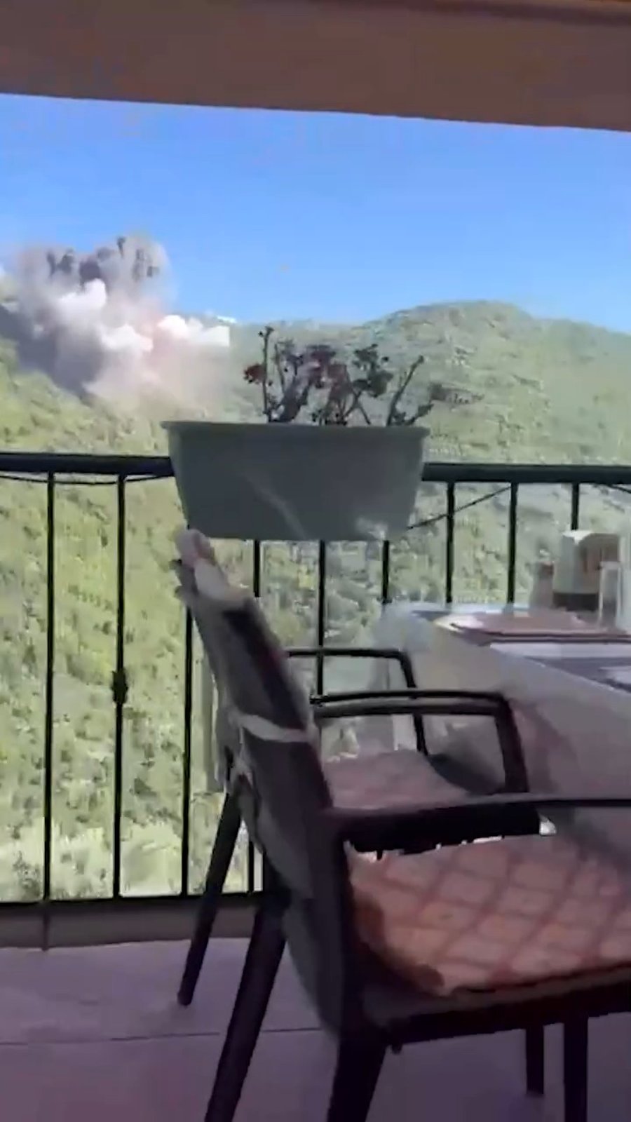 רגעי התקיפה מול המסעדה הפסטורלית