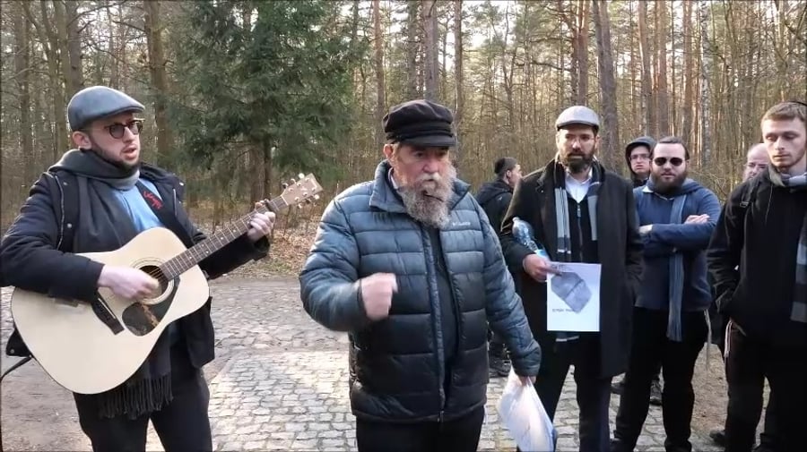 תיעוד מהמסע של בני הישיבות