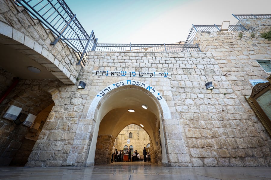 ההכנות לקליטת ההמונים במירון