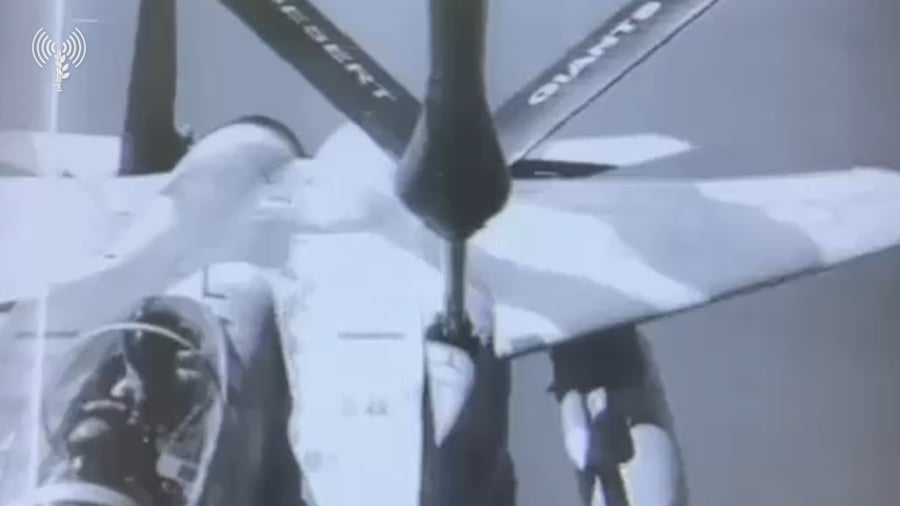 תיעוד מהתדלוק האווירי של מטוסי הקרב בדרכם לתקיפה בתימן