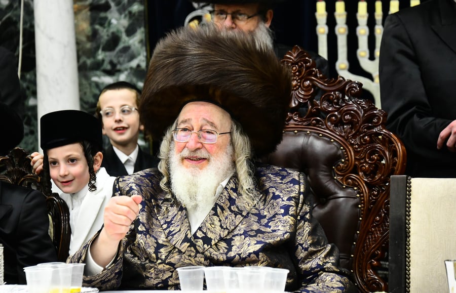 שמחת בר המצווה בחצה"ק ספינקא - נאראל 