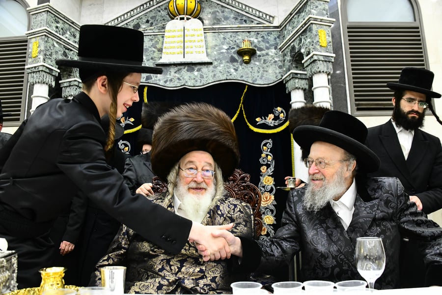 שמחת בר המצווה בחצה"ק ספינקא - נאראל 