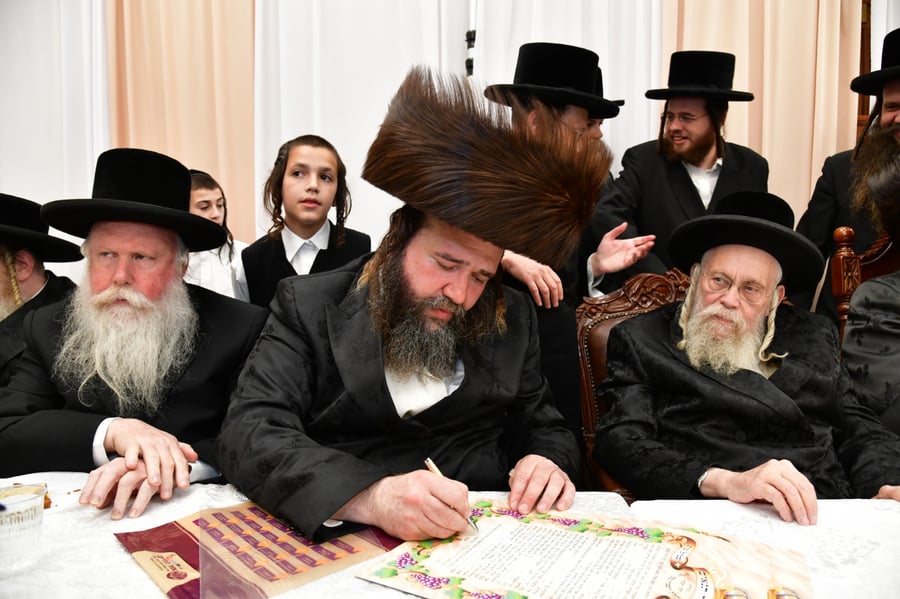 שמחת האירוסין בחצה"ק קרעטשניף ק"ג - קומרנא ב"ש