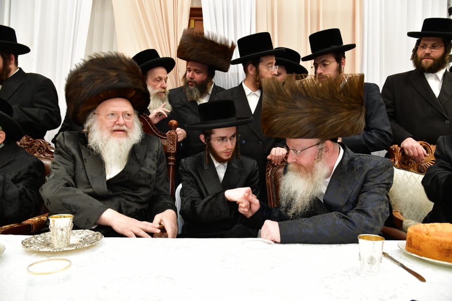 שמחת האירוסין בחצה"ק קרעטשניף ק"ג - קומרנא ב"ש